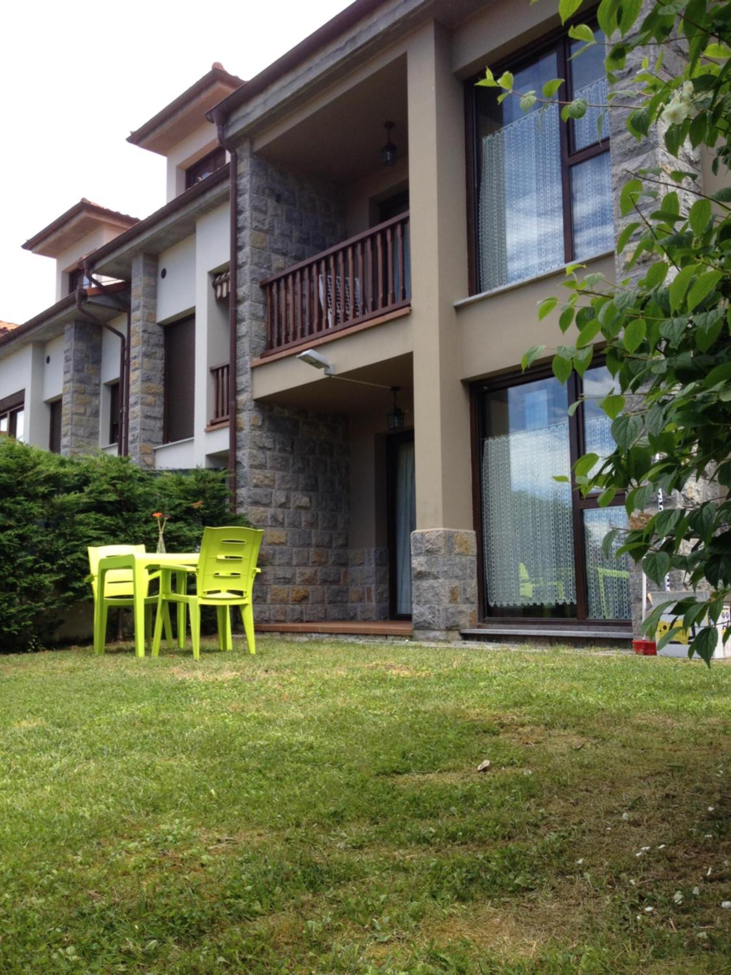 Ferienwohnung Jardin San Pelayo Niembro Exterior foto